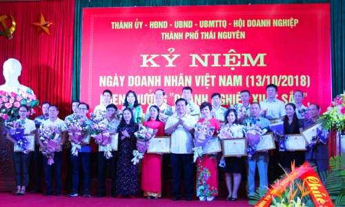 Thành phố Thái Nguyên tuyên dương, khen thưởng “Doanh nghiệp xuất sắc”, “Doanh nhân tiêu biểu” năm 2018